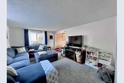 2435 Lindley St Way, Klamath Falls, OR 97601 - Photo 3