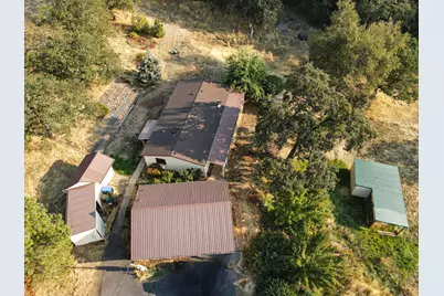 301 Robmar Lane, Grants Pass, OR 97527 - Photo 1