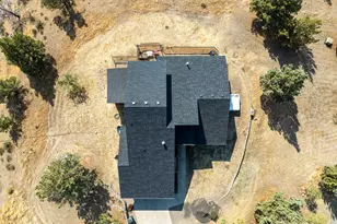 1925 NE Loucks Rd, Madras, OR 97741 - Photo 23