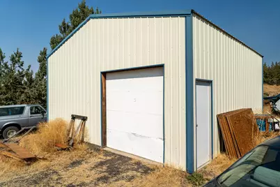 1925 NE Loucks Road, Madras, OR 97741 - Photo 17