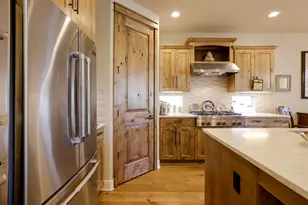 2464 NW Majestic Ridge Dr, Bend, OR 97703 - Photo 17