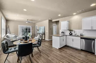 3482 NW 7th St, Redmond, OR 97756 - Photo 1