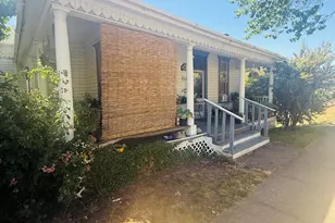 711 N Main St, Brownsville, OR 97327 - Photo 33