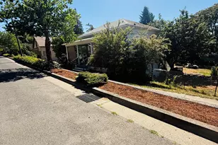 711 N Main St, Brownsville, OR 97327 - Photo 31