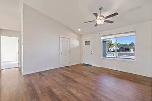 1087 NE Crista Ct, Prineville, OR 97754 - Photo 9