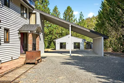 3013 Galls Creek Road, Gold Hill, OR 97525 - Photo 53