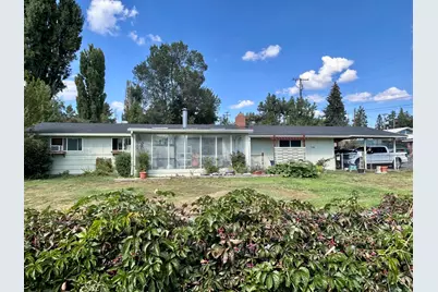 2400 Redwood Drive, Klamath Falls, OR 97601 - Photo 3