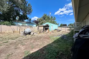 2400 Redwood Dr, Klamath Falls, OR 97601 - Photo 25