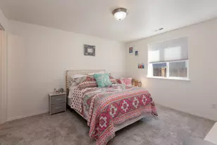 2807 NE Spring Water Pl, Bend, OR 97701 - Photo 11