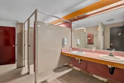 145 N Bartlett Street, Medford, OR 97501 - Photo 17