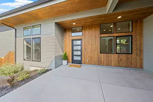 2234 NW Reserve Camp Ct, Bend, OR 97703 - Photo 7