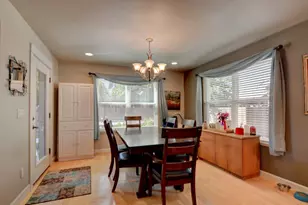 739 Spring Valley Dr, Medford, OR 97501 - Photo 17