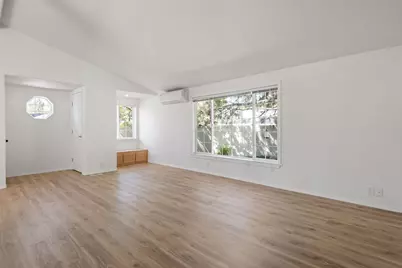 498 N Wheeler Loop, Sisters, OR 97759 - Photo 3