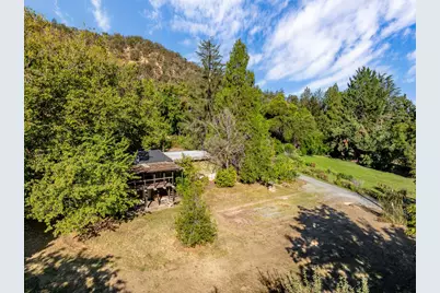 2864 Griffin Creek Road, Medford, OR 97501 - Photo 9