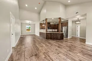 1322 Orchard Home Dr, Medford, OR 97501 - Photo 15