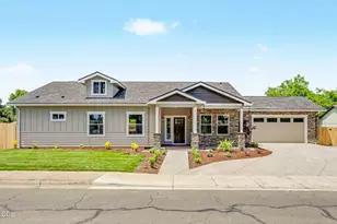 1322 Orchard Home Dr, Medford, OR 97501 - Photo 1