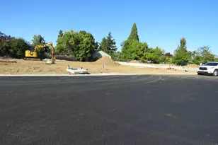 1322 Orchard Home Dr, Medford, OR 97501 - Photo 23