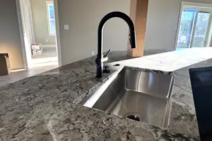 1322 Orchard Home Dr, Medford, OR 97501 - Photo 5