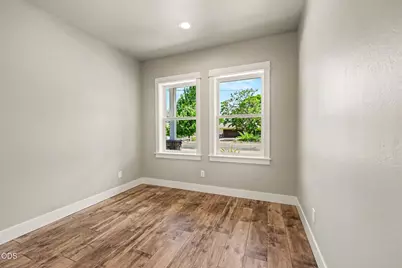 1322 Orchard Home Drive, Medford, OR 97501 - Photo 31