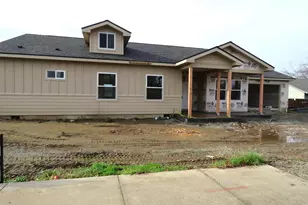 1322 Orchard Home Dr, Medford, OR 97501 - Photo 5