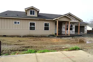 1322 Orchard Home Dr, Medford, OR 97501 - Photo 19