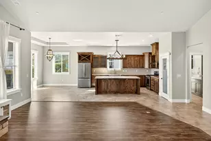 3371 Annapolis Dr, Medford, OR 97504 - Photo 37