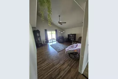 3885 Avenue C, White City, OR 97503 - Photo 5