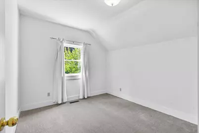 238 Gilbert Avenue, Glendale, OR 97442 - Photo 7