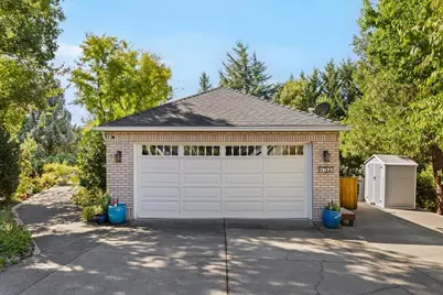 4760 Torrey Pines Drive, Medford, OR 97504 - Photo 5