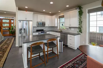 63182 Iner Loop, Bend, OR 97701 - Photo 7