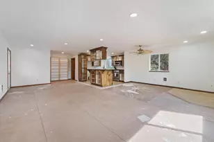 67439 Hwy 20, Bend, OR 97703 - Photo 35