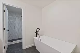 63673 Boyd Acres Rd, Bend, OR 97701 - Photo 23