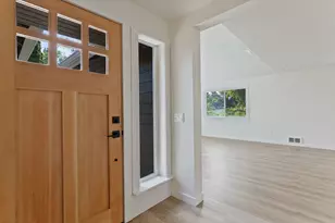 63673 Boyd Acres Rd, Bend, OR 97701 - Photo 3