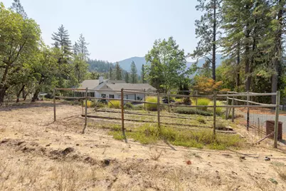 280 Naturescape Rd, Grants Pass, OR 97527 - Photo 43