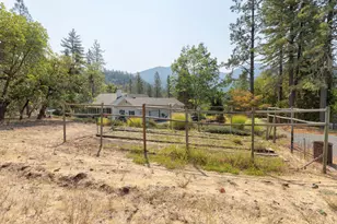 280 Naturescape Rd, Grants Pass, OR 97527 - Photo 43