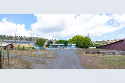 2137 Orindale Road, Klamath Falls, OR 97601 - Photo 9