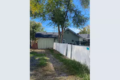 1180 Crescent Avenue, Klamath Falls, OR 97601 - Photo 5