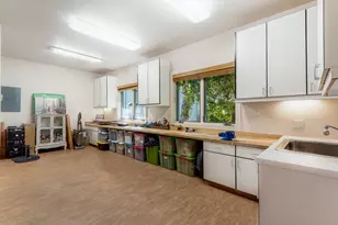 6822 Thunderbird Ct, Redmond, OR 97756 - Photo 43