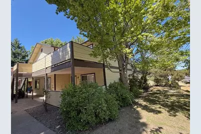 889 Valley View Drive, Medford, OR 97504 - Photo 3