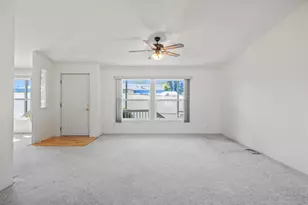 4200 Summers Ln, Klamath Falls, OR 97603 - Photo 13