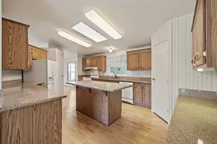 4200 Summers Ln, Klamath Falls, OR 97603 - Photo 19