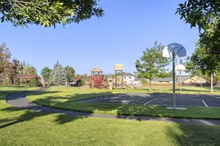 2675 NE 9th St, Redmond, OR 97756 - Photo 19