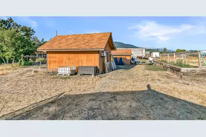 13990 N Applegate Road, Grants Pass, OR 97527 - Photo 33