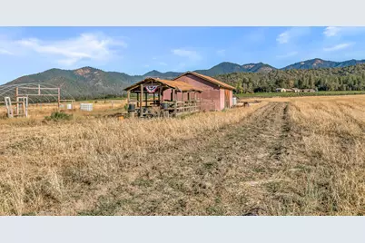 13990 N Applegate Road, Grants Pass, OR 97527 - Photo 35