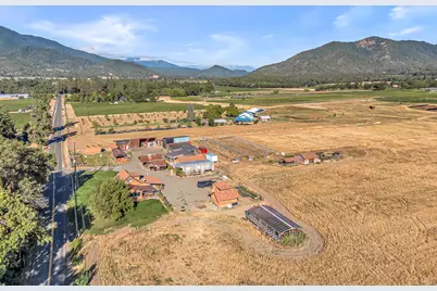 13990 N Applegate Road, Grants Pass, OR 97527 - Photo 55