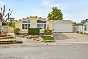 555 Freeman Rd, Central Point, OR 97502 - Photo 25