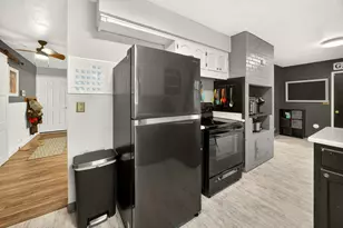 342 Hazel St, Central Point, OR 97502 - Photo 7