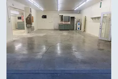 114 N Ross Lane, Medford, OR 97501 - Photo 5