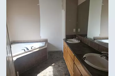 5257 Amberview Lane, Klamath Falls, OR 97603 - Photo 5