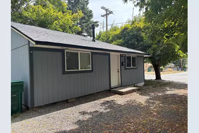 2325 Home Avenue, Klamath Falls, OR 97601 - Photo 3